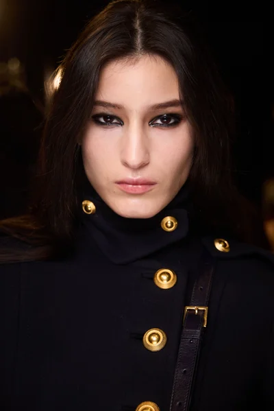 Look 32